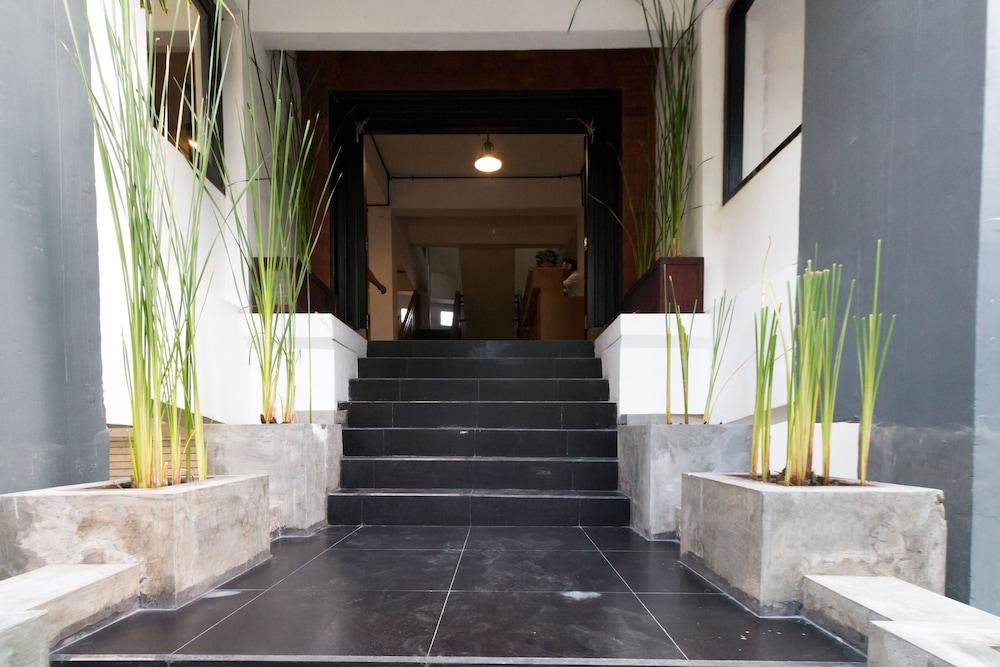 Ab Hotel Kuta By Agata Kuta Lombok Exterior foto